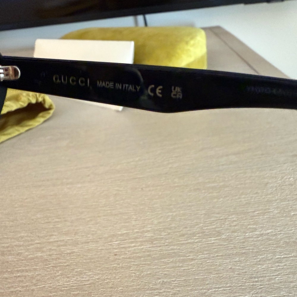 Gucci Black Cat Eye Sunglasses - Picture 6 of 8